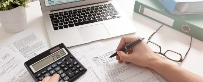Preparación de nóminas y planillas trimestrales para los negocios