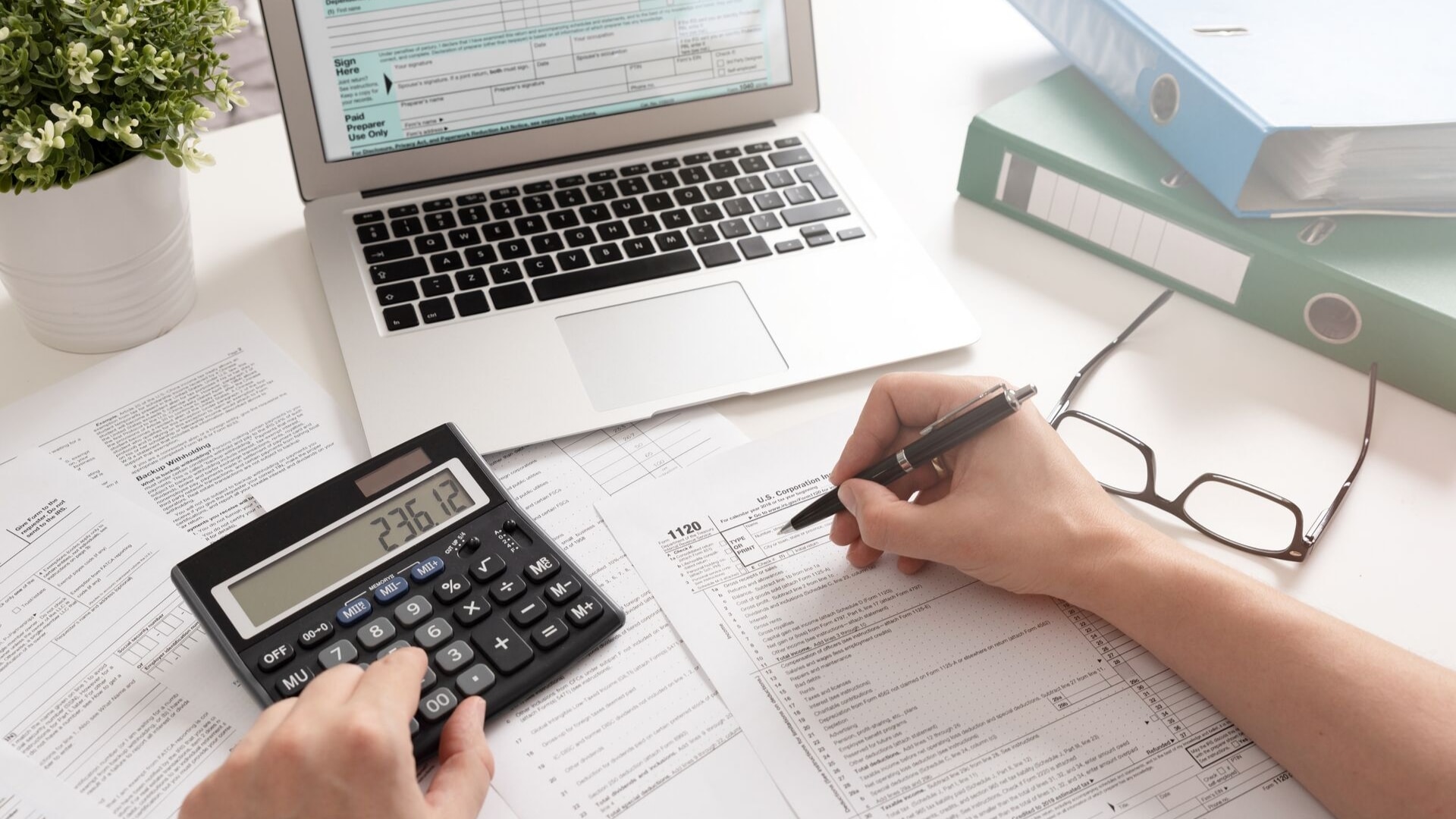 Preparación de nóminas y planillas trimestrales para los negocios