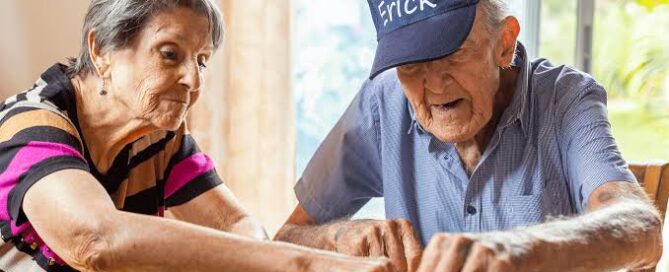 Estimulación cognitiva en el cuidado del adulto mayor