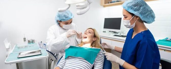 Grado Asociado en Asistencia Dental con Funciones Expandidas