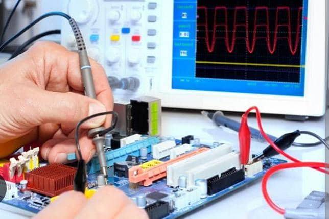 Grado Asociado en Tecnología Electrónica